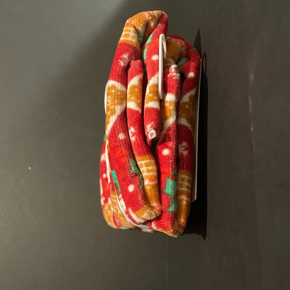 Betsey Johnson Christmas hand towels, NWT